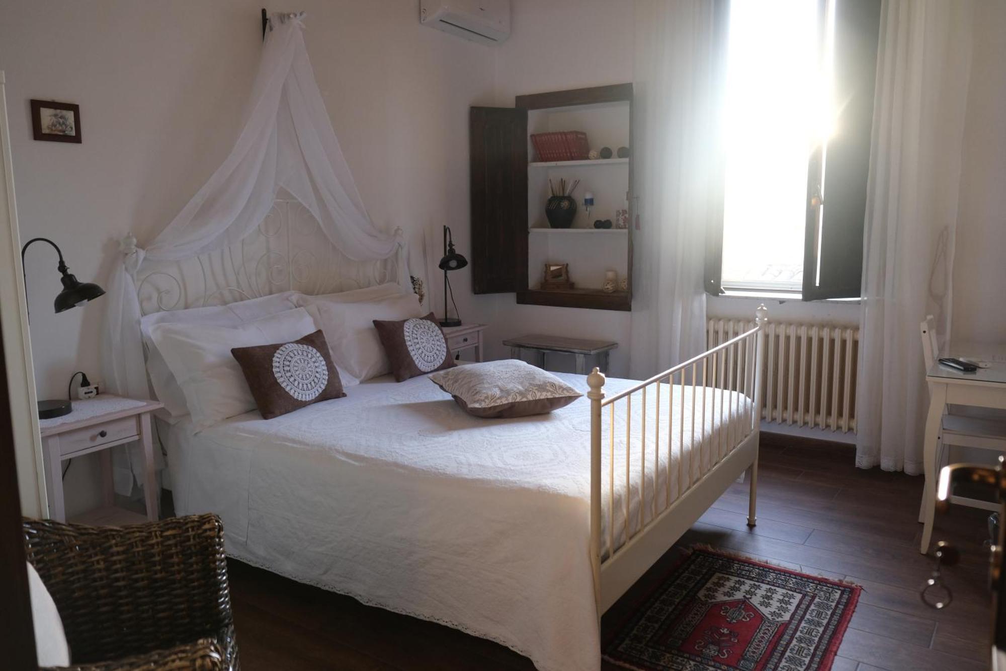 Bed and Breakfast Dimora Amina Loreto Aprutino Exterior foto